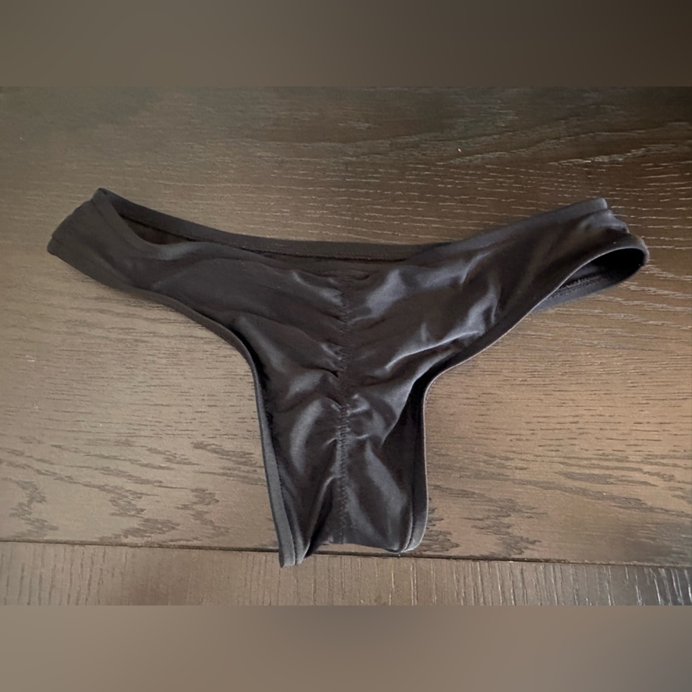 Mossimo Black swim bottom